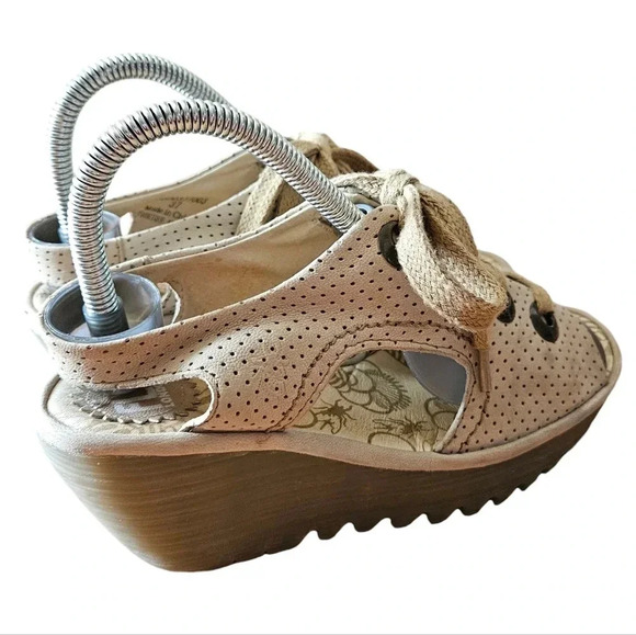 Fly London Leather Lace up Perforated Wedge Sandal Sizs 37. - Picture 6 of 13